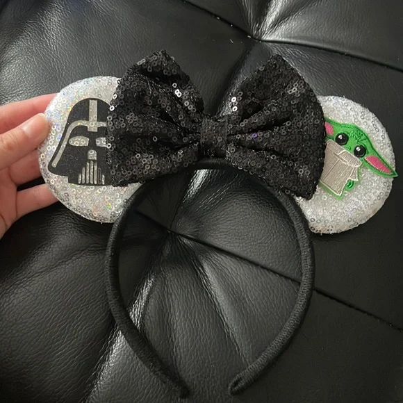 Star Wars Sequin Ears Headband – Darth Vader & Baby Yoda - Picture 4 of 8